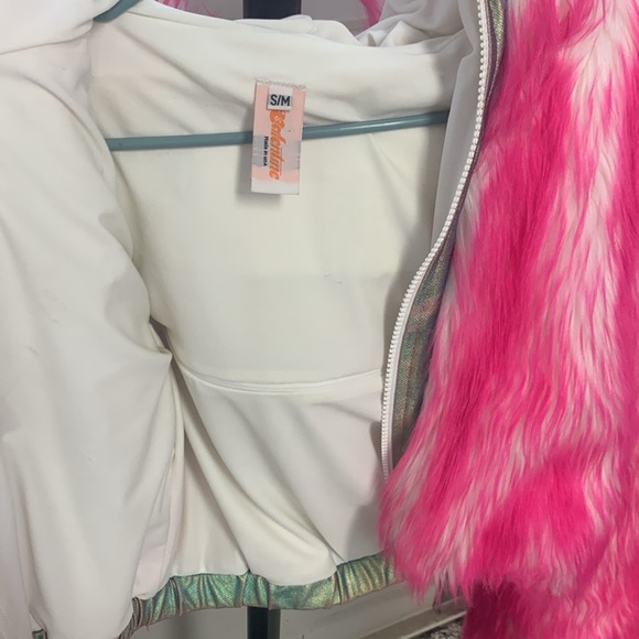 J valentine pink and white faux fur light up cropped hooded coat - Picture 3 of 4